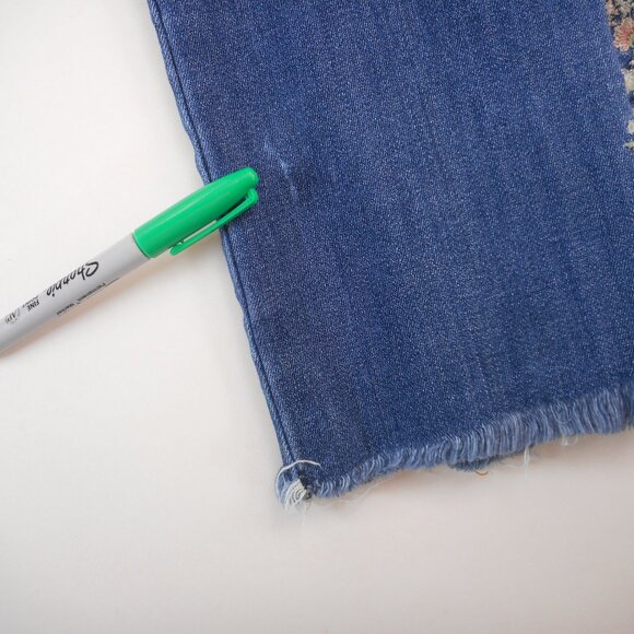 Driftwood Size 28 Audrey Blue Denim Jeans Floral Embroidery Slim Leg Raw Hem - Picture 13 of 14